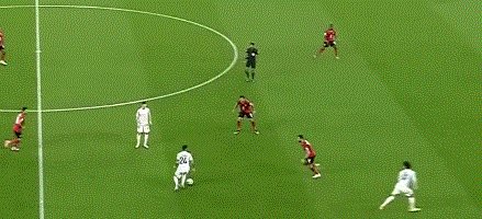 1612816214639077760.gif 6060.gif